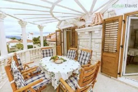 Apartment Pavisic