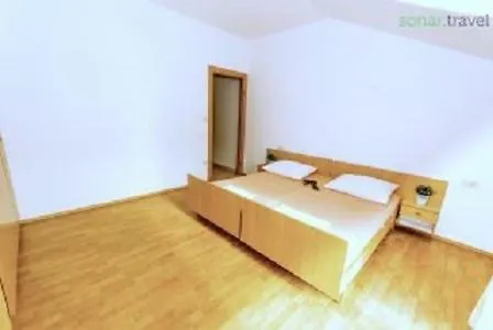 Pavisic Apartment Supetar